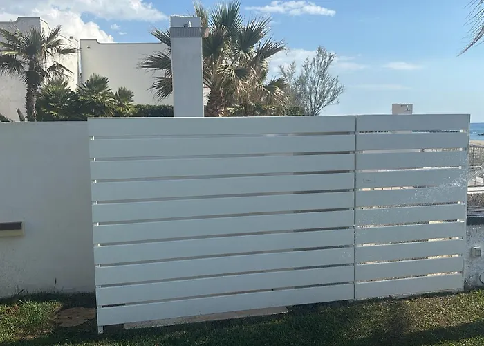 Villa a Diamante Sulla Spiaggia